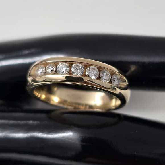 Watch Video / 14K Gold Channel Diamond Ring - Picture 15 of 16